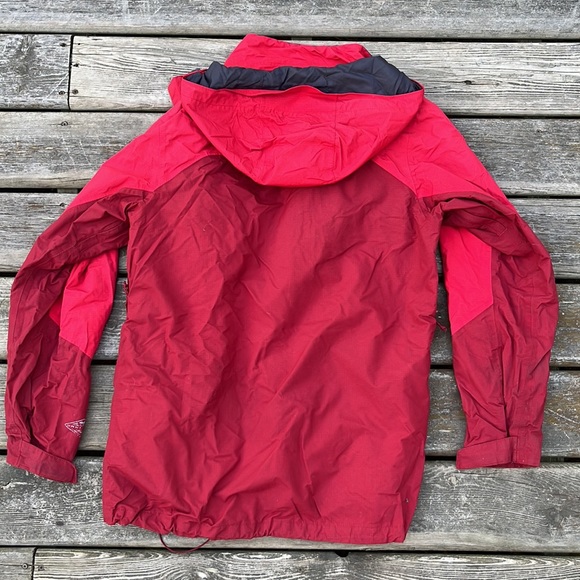 Red Columbia Ski Jacket - Picture 13 of 14